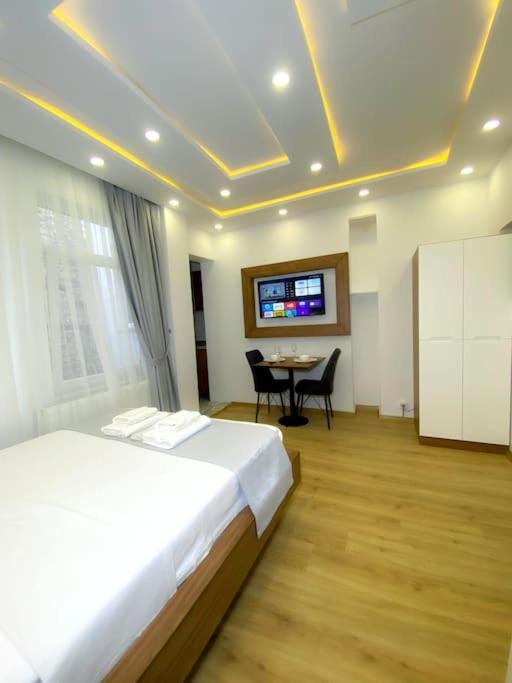 Island Apartistanbul Exterior photo